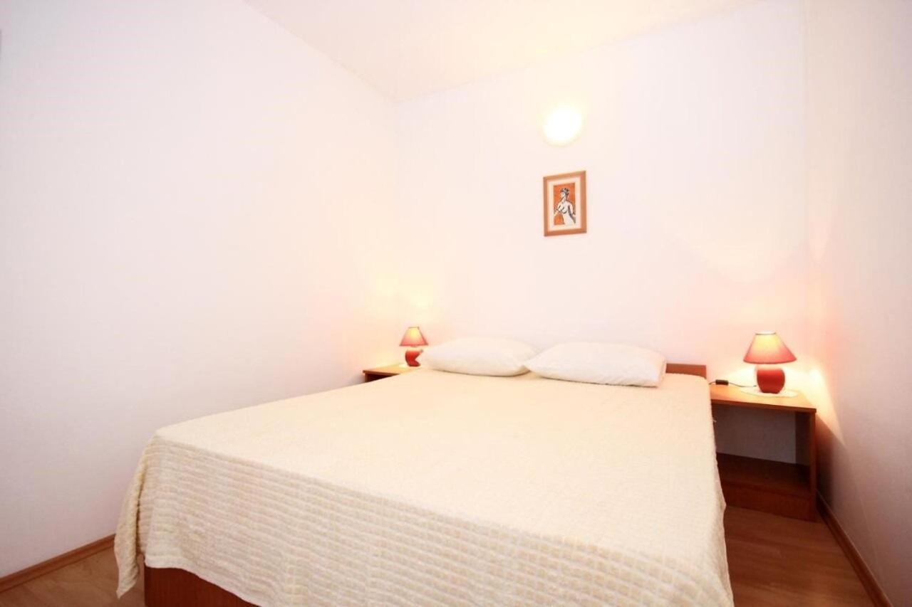 Apartments Tonka - 150M From The Sea & Parking オレビック エクステリア 写真