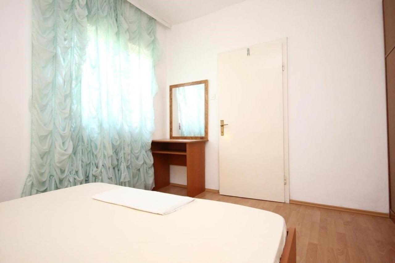 Apartments Tonka - 150M From The Sea & Parking オレビック エクステリア 写真