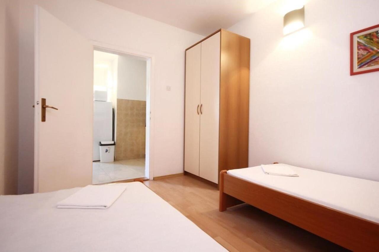 Apartments Tonka - 150M From The Sea & Parking オレビック エクステリア 写真