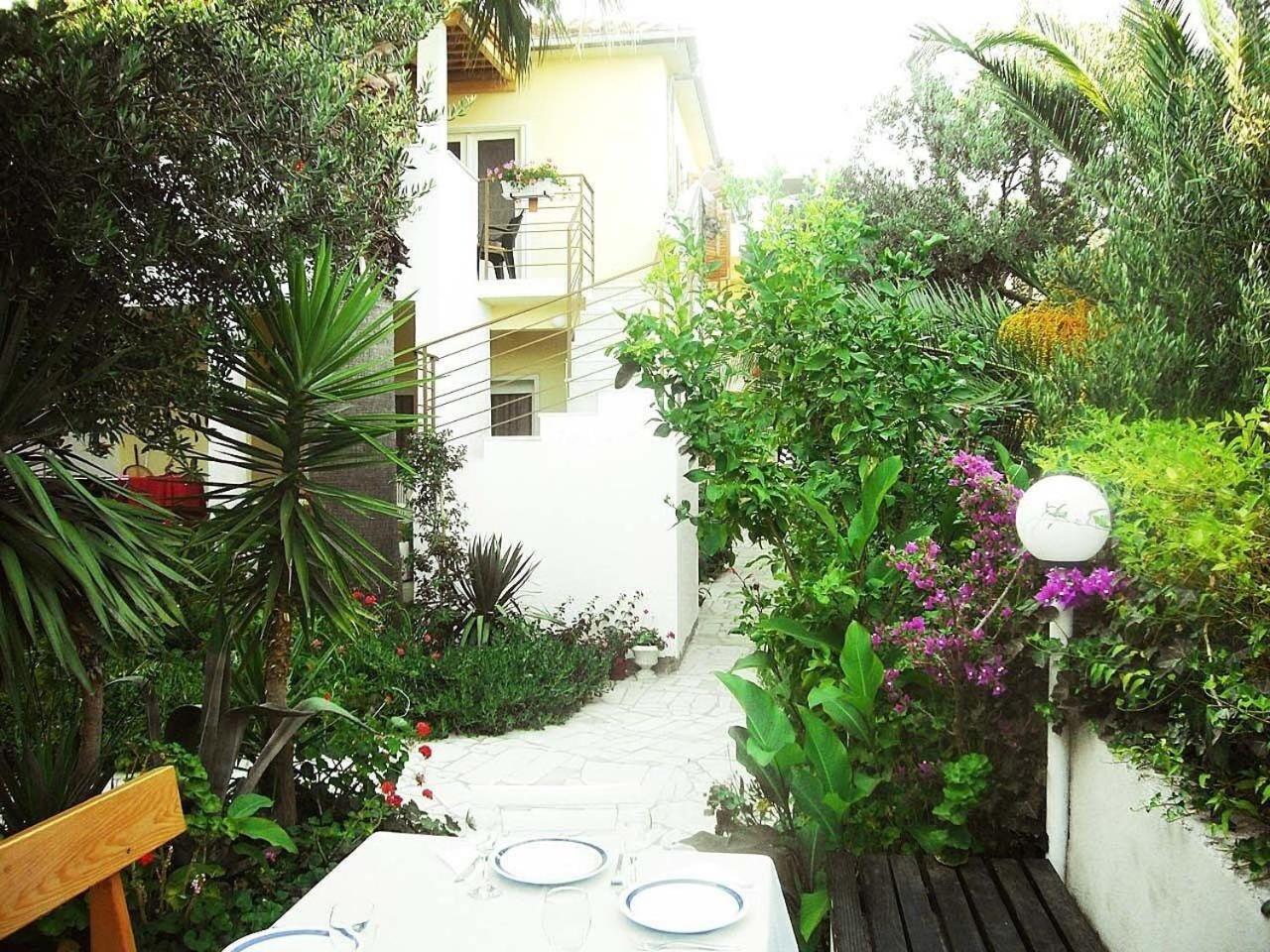 Apartments Tonka - 150M From The Sea & Parking オレビック エクステリア 写真
