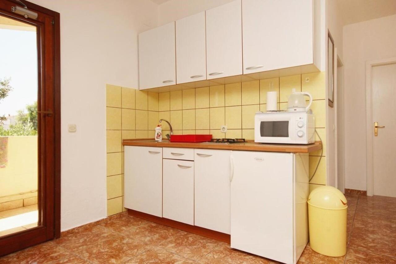Apartments Tonka - 150M From The Sea & Parking オレビック エクステリア 写真